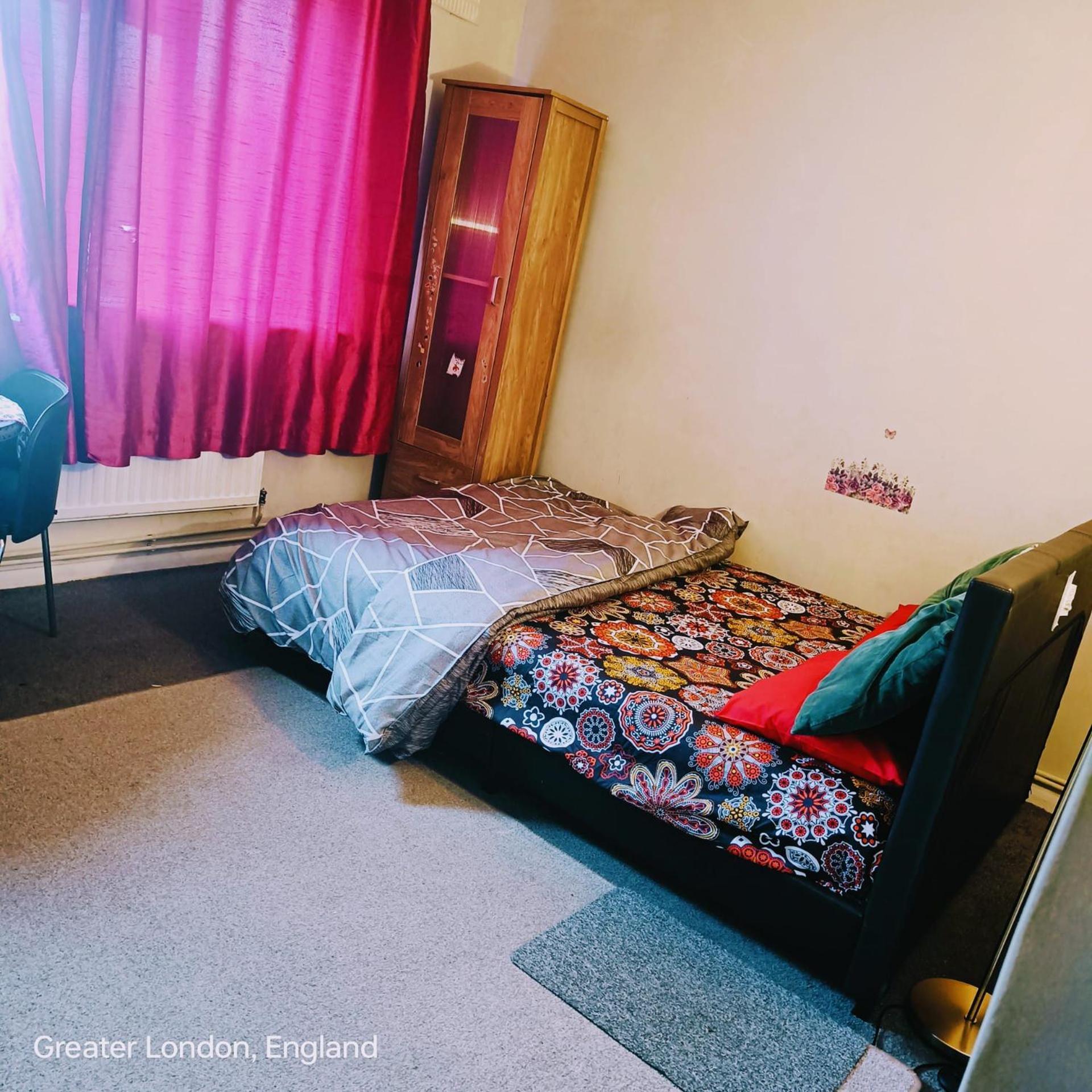 Cosy Private Room In Hornchurch, London With Free Parking Exterior photo